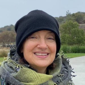 Meet your Posher, Maya